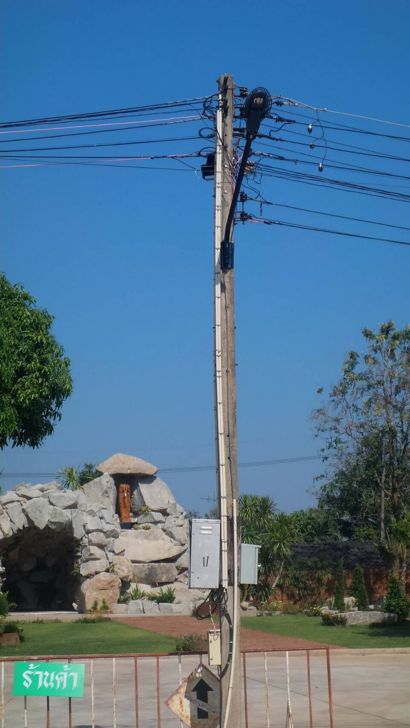 งานติดตั้งโคมไฟถนนแอลอีดี 60 วัตต์ และ โคมไฟแอลอีดีไฮเบย์ 120 วัตต์ วัดอารักขเทวดา โคกวัด จ.ปราจีนบุรี